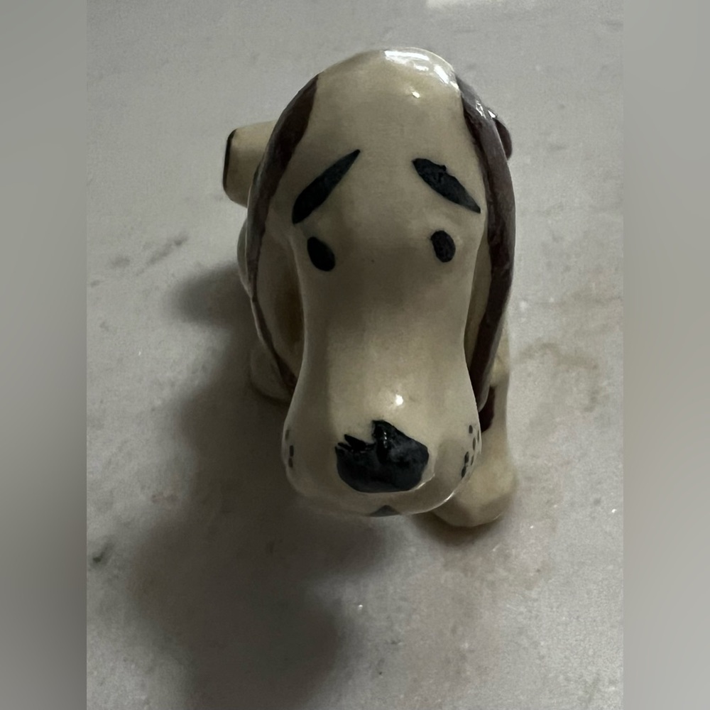 Small Vintage MCM Tan/Brown Ceramic Hound Dog Hand Painted No Cracks or Breaks